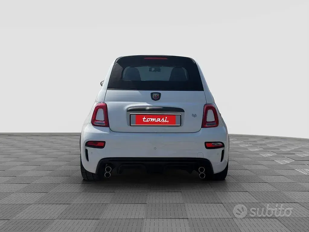 Usata Abarth 695 179 CV (131 kW) 2024 Bianco Utilitaria