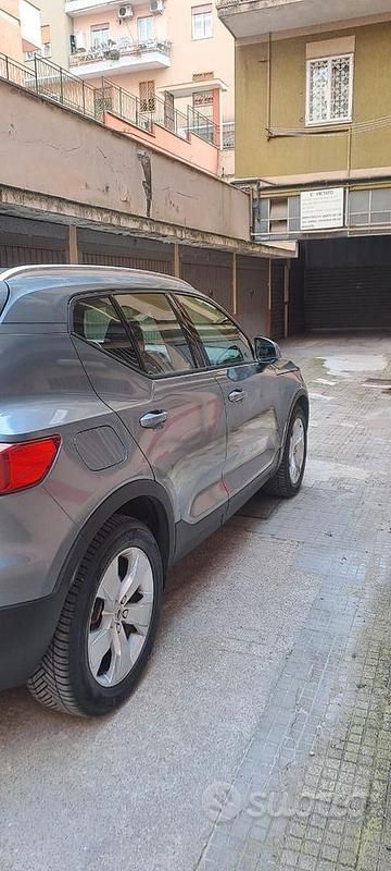Gebraucht Volvo XC40 190 PS (139 kW) 2018 Grau SUV