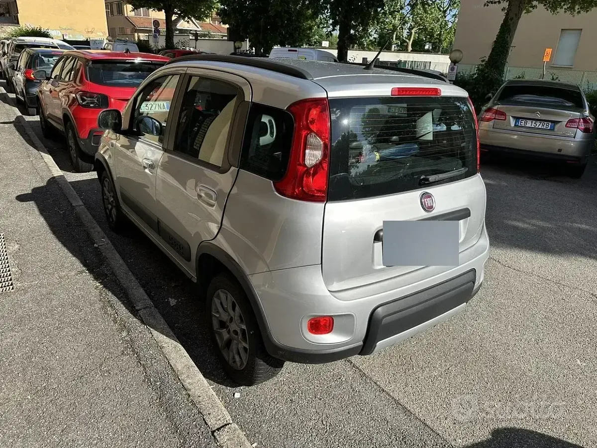 Usata Fiat Panda 4x4 S 85 CV (62 kW) 2017 Grigio Utilitaria