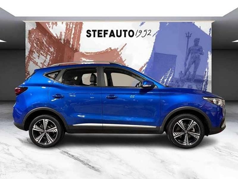 Usata MG ZS Luxury 114 kW (156 CV) 2021 Blu Berlina
