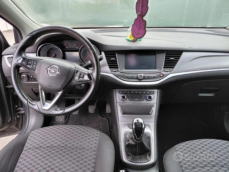 Brugt Opel Astra 110 HK (80 kW) 2016 Grå Sedan