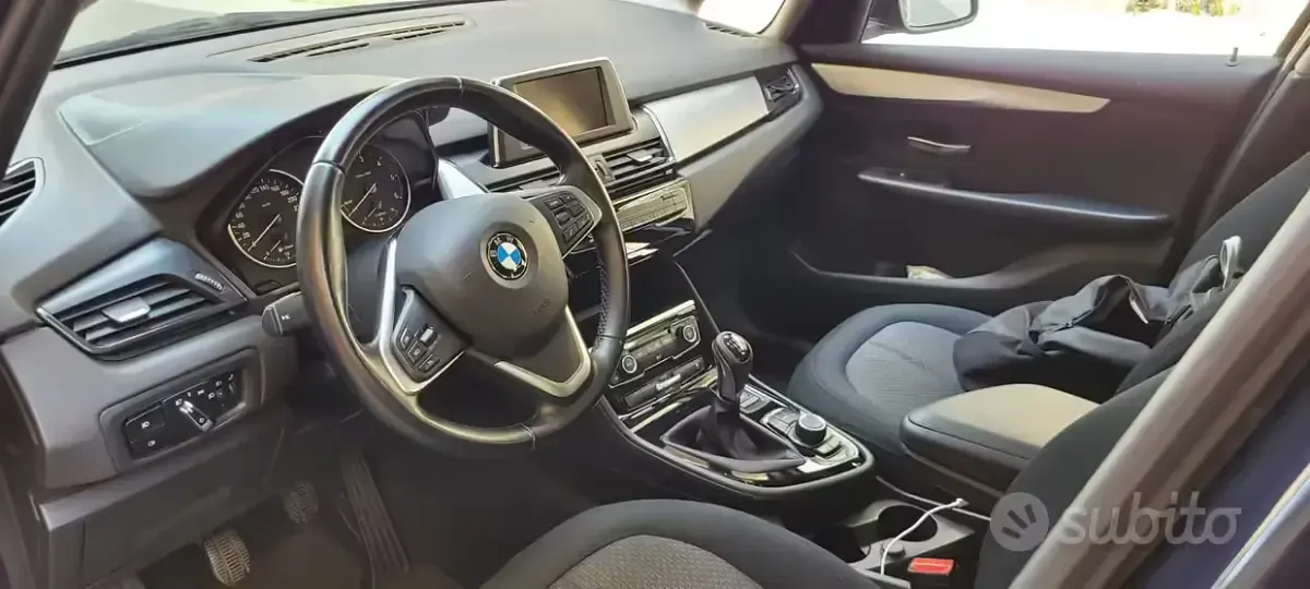 Usata BMW 218 Active Tourer 150 CV (110 kW) 2016 Blu Monovolume