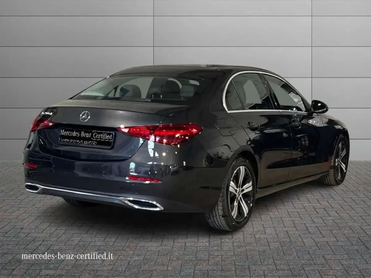 Usata Mercedes C200 Advanced 163 CV (119 kW) 2025 Grigio grafite Berlina