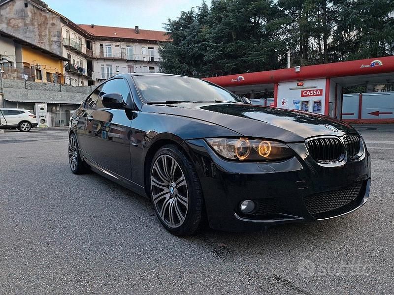 Usata BMW 320 177 CV (130 kW) 2010 Nero Coupé