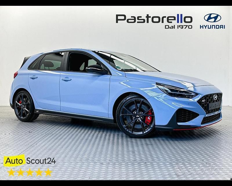 Usata Hyundai i30 N Performance 280 CV (205 kW) 2024 Blu Berlina