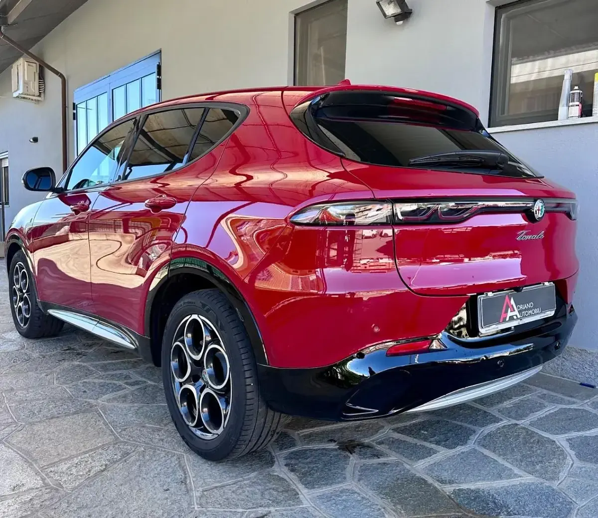 Usata Alfa Romeo Tonale Ti 131 CV (96 kW) 2024 Marrone SUV
