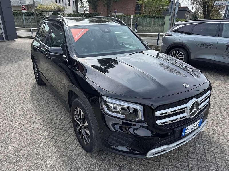 Usata Mercedes GLB200 163 CV (119 kW) 2022 Nero SUV