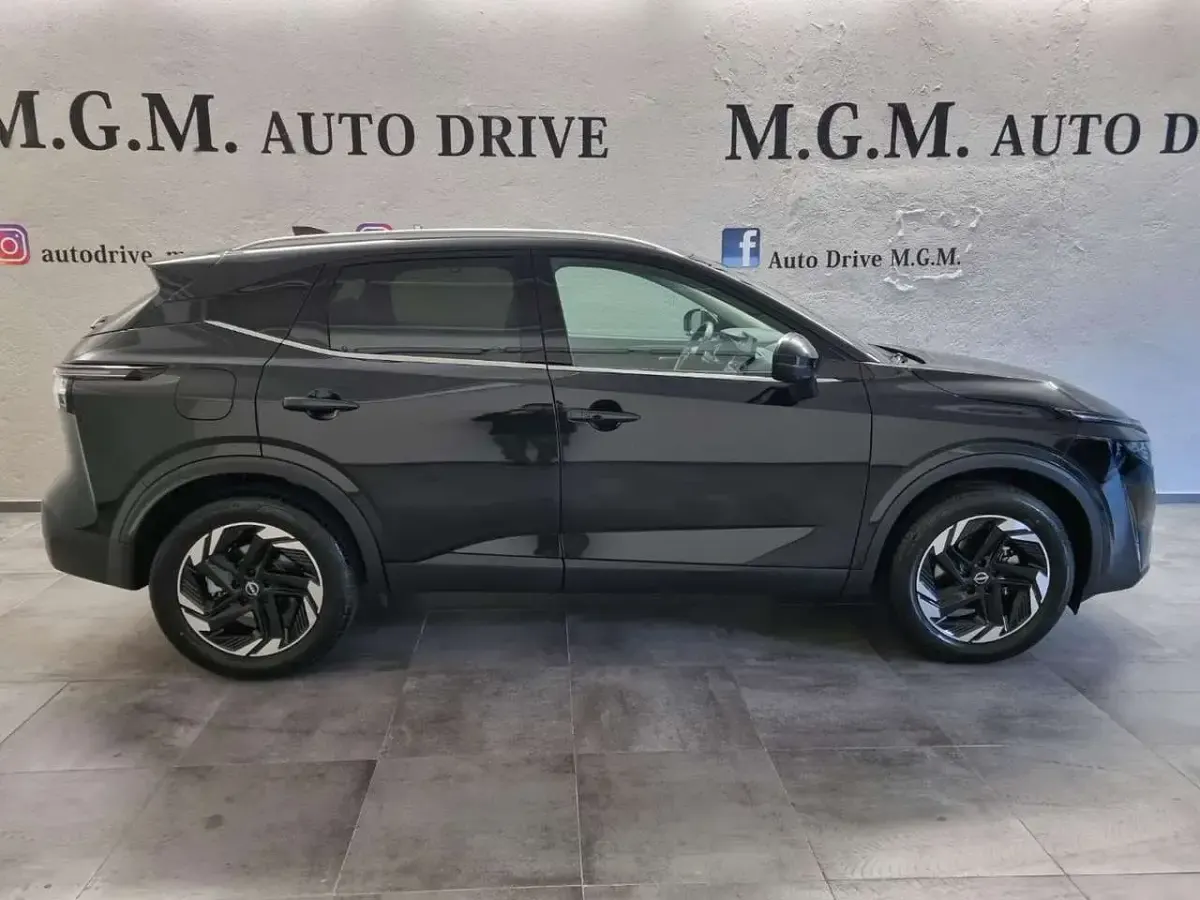 Nuova Nissan Qashqai N-Connecta 158 CV (116 kW) 2026 Nero SUV
