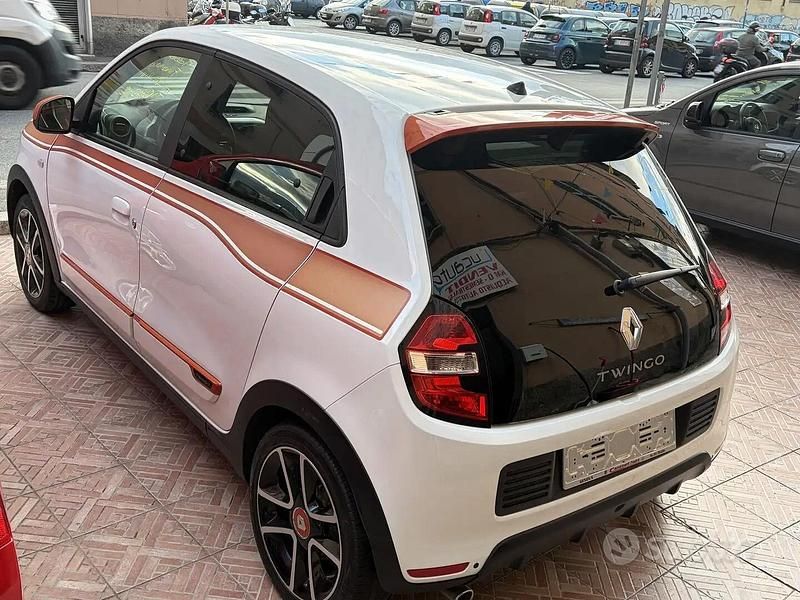 Usata Renault Twingo Intens 90 CV (66 kW) 2018 Other Utilitaria