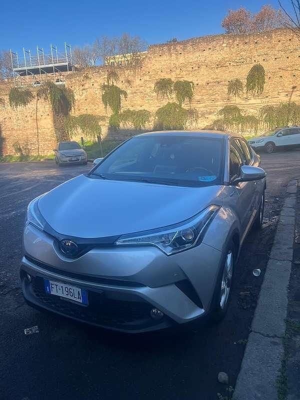 Usata Toyota C-HR Team 98 CV (72 kW) 2018 Grigio SUV