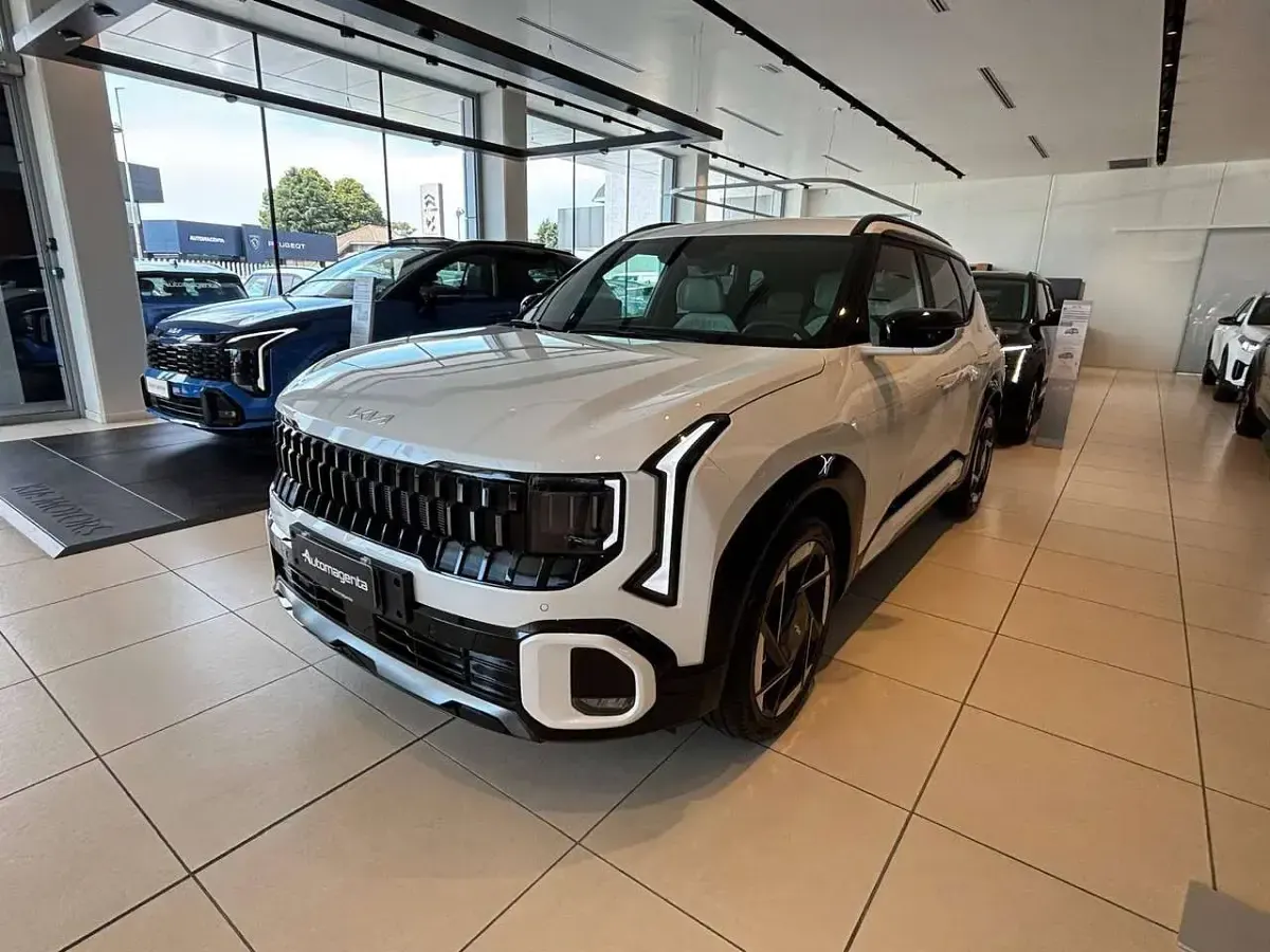 Nuova Kia Seltos GT-Line 179 CV (131 kW) 2026 Snow pearl whte SUV