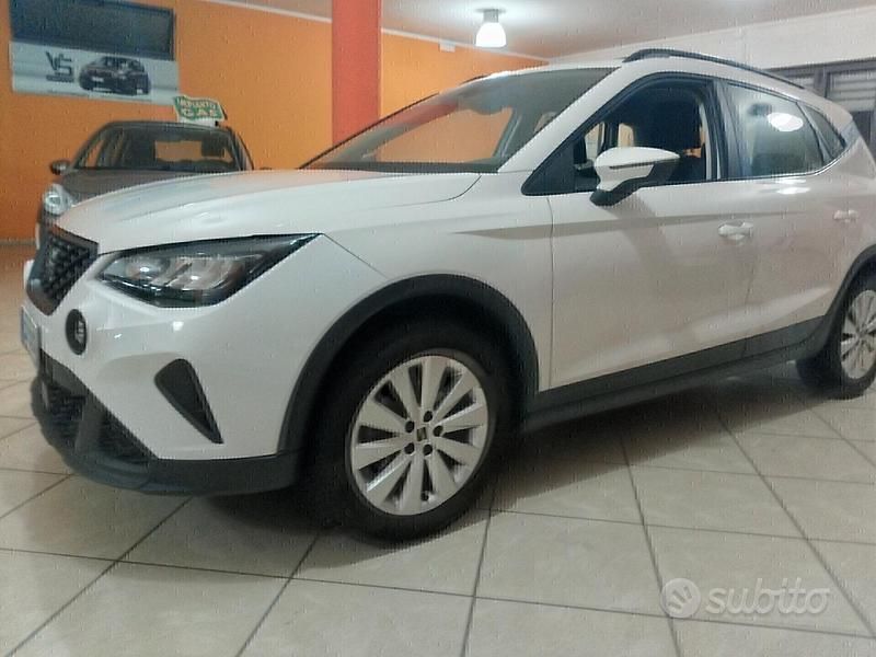 Usata Seat Arona Style 89 CV (65 kW) 2022 Bianco SUV