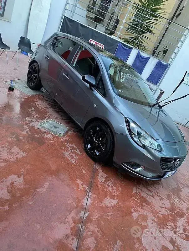 Usata Opel Corsa Edition 75 CV (55 kW) 2018 Utilitaria