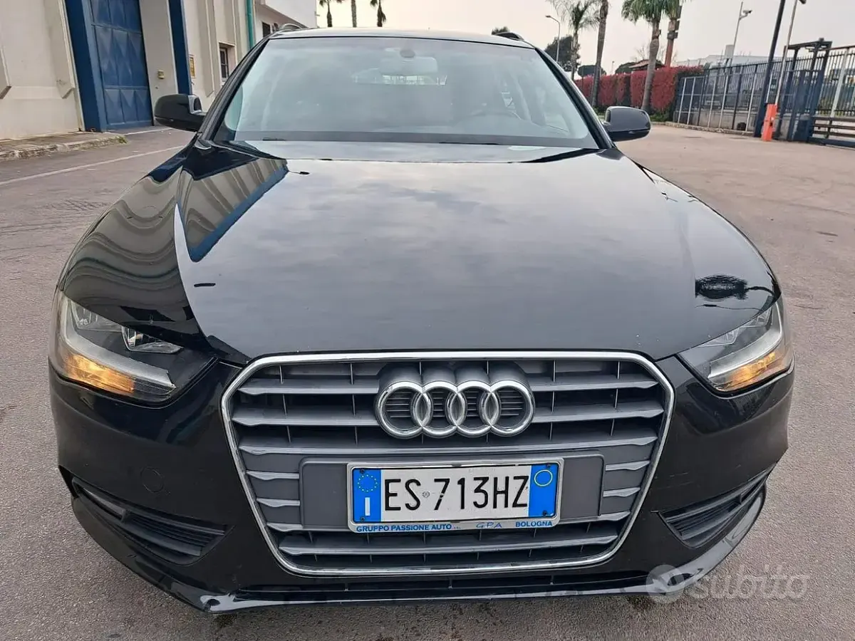 Usata Audi A4 120 CV (88 kW) 2013 Nero Station wagon