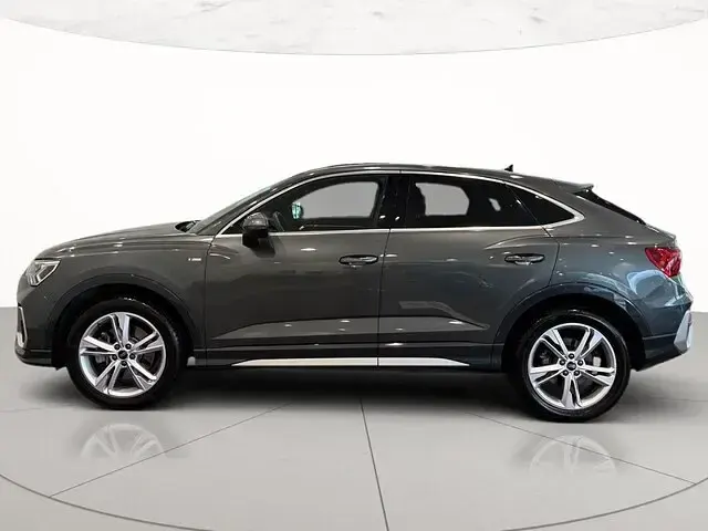 Usata Audi Q3 Sportback S-Line 193 CV (141 kW) 2024 Grigio daytona perlato SUV