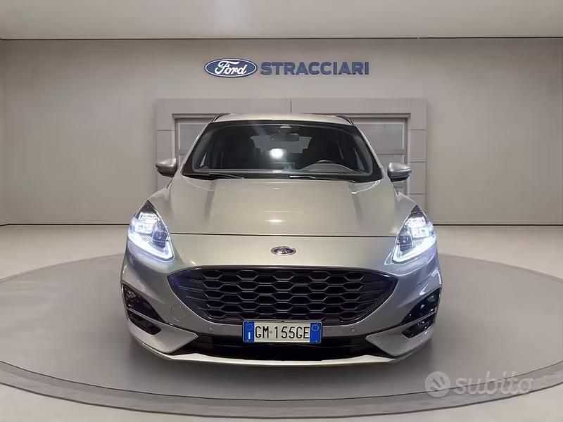 Usata Ford Kuga ST-Line X 225 CV (165 kW) 2023 Grigio metallizzato SUV