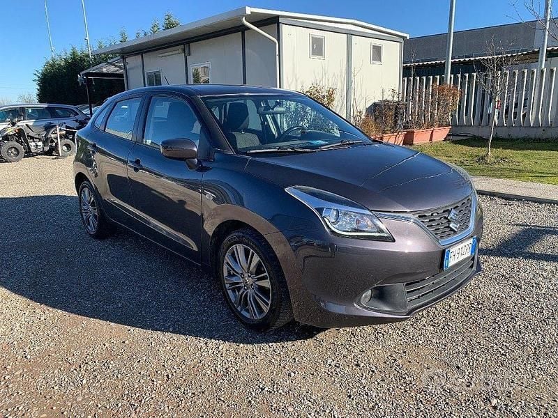 Usata Suzuki Baleno 90 CV (66 kW) 2017 Grigio Utilitaria