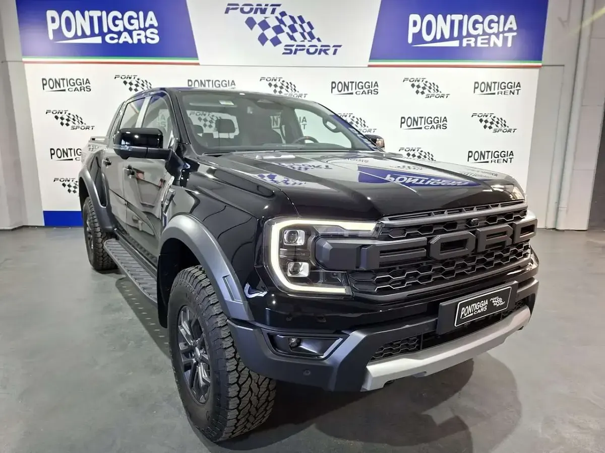 Nuova Ford Ranger Raptor 209 CV (153 kW) 2026 Meteor gray Pick-up
