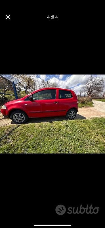 Usata VW Fox 54 CV (39 kW) 2006 Rosso Utilitaria