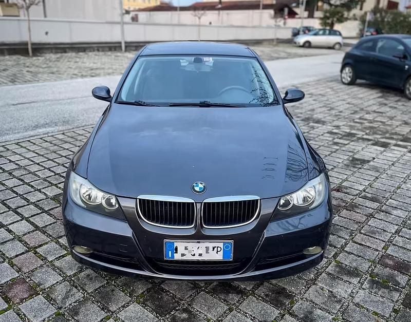 Usata BMW 320 150 CV (110 kW) 2005 Grigio Berlina