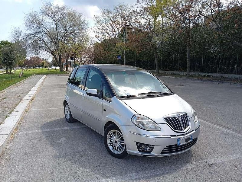 Usata Lancia Musa 90 CV (66 kW) 2007 Monovolume