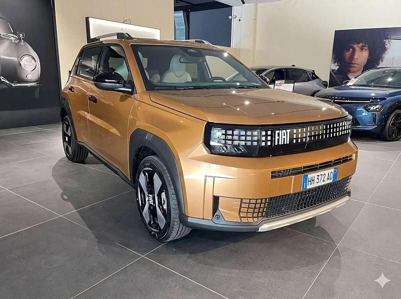 Oro Nuova 2025 Fiat Grande Panda Utilitaria | 16.900 € (Super prezzo) - Immagine 1/4