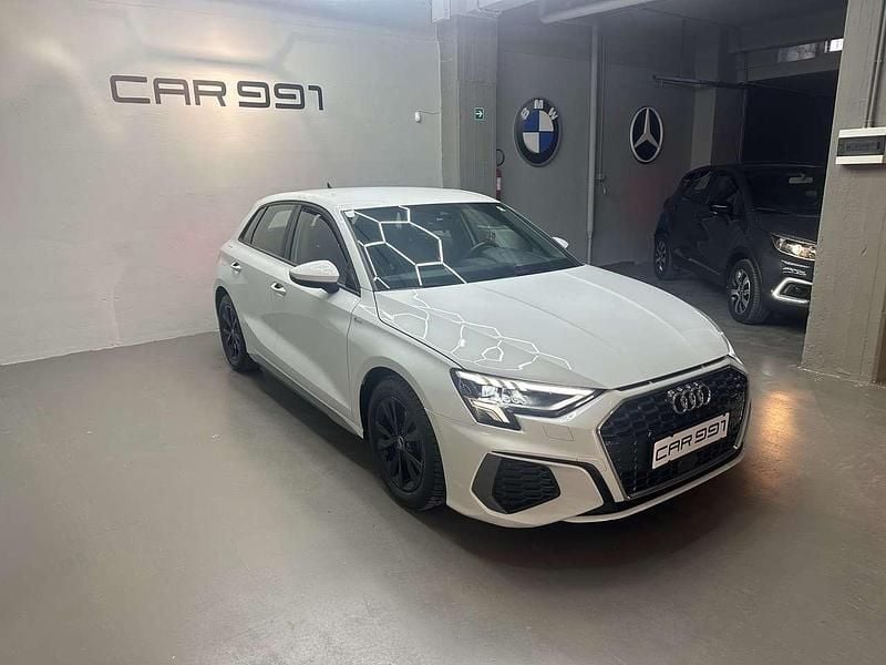 Bianco Usata 2020 Audi A3 S-Line Tre volumi | 27.200 € (Buon prezzo) - Immagine 1/4