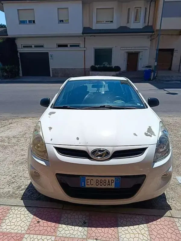 Usata Hyundai i20 Classic 77 CV (56 kW) 2010 Utilitaria