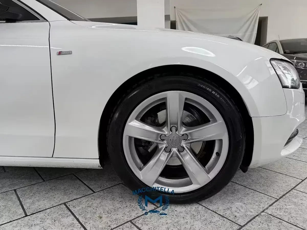Usata Audi A5 Advanced 177 CV (130 kW) 2012 Bianco Coupé