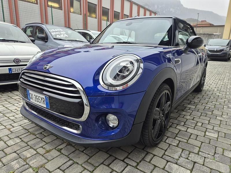 Usata Mini Cooper 135 CV (99 kW) 2019 Blu Utilitaria