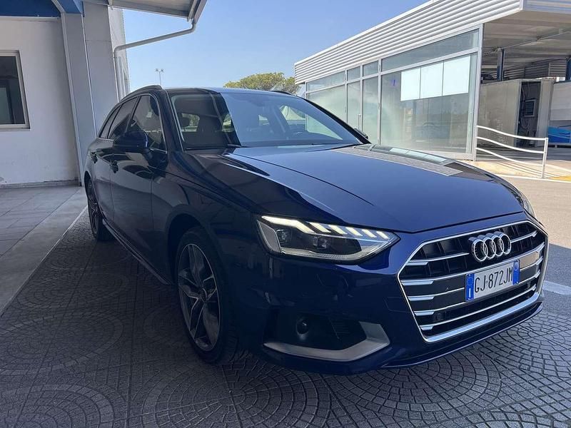 Usado Audi A4 Advanced Plus 163 CV (119 kW) 2022 Other Familiar