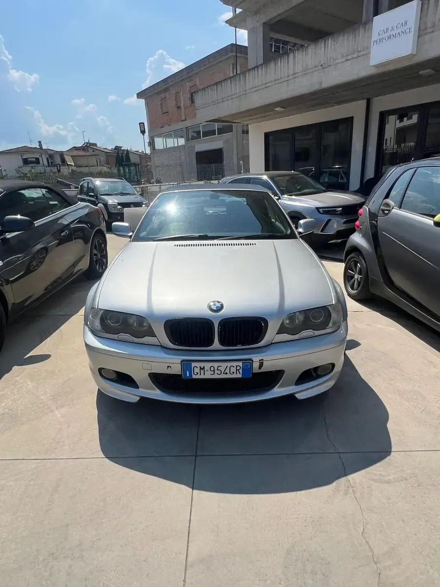 Usata BMW 330 Cabriolet Efficient Dynamics 231 CV (169 kW) 2002 Argento Cabrio