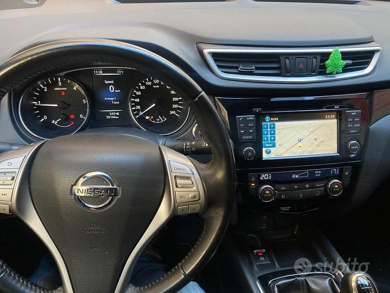 Usata Nissan X-Trail 131 CV (96 kW) 2015 Marrone SUV