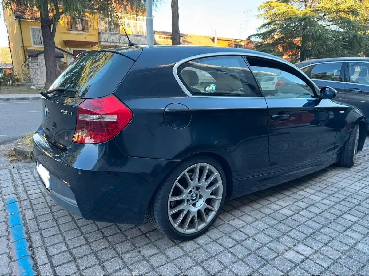 Usata BMW 123 Coupé 204 CV (150 kW) 2007 Blu Coupé