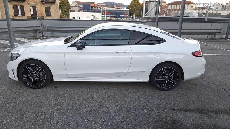 Bianco Usata 2020 Mercedes C220 Premium Coupé | 35.000 € (Molto cara) - Immagine 1/4