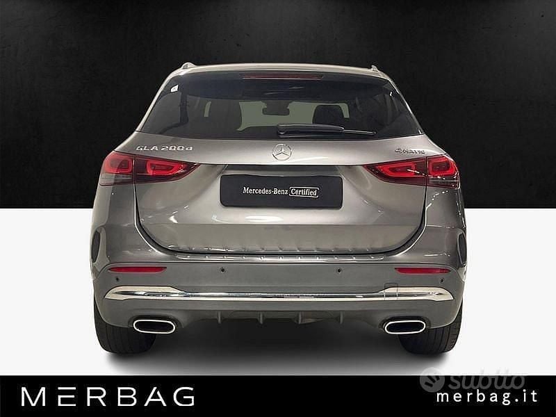 Usata Mercedes GLA200 Premium 150 CV (110 kW) 2021 Grigio SUV