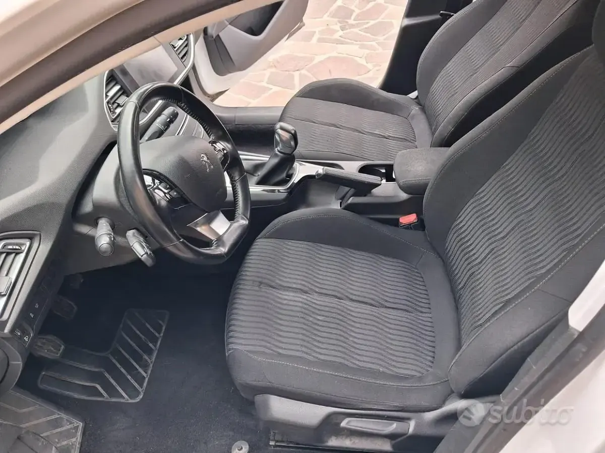 Usata Peugeot 308 SW Active 99 CV (72 kW) 2016 Bianco Station wagon