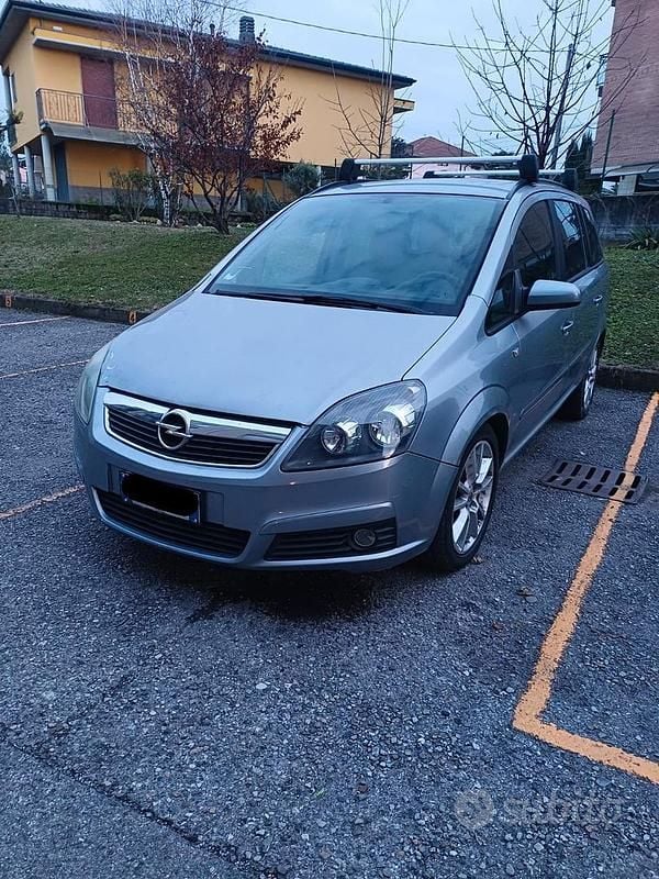 Occasion Opel Zafira Cosmo 125 ch (91 kW) 2007 Gris Monospace