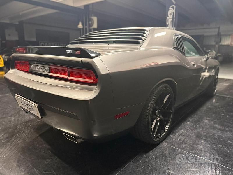 Usata Dodge Challenger 477 CV (350 kW) 2014 Grigio Coupé