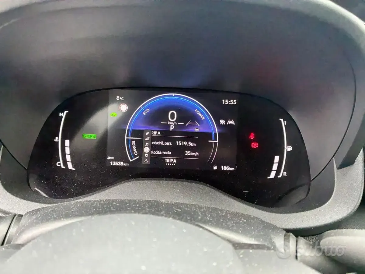 Usata Toyota Yaris Hybrid Trend 2025 Berlina