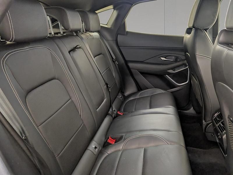 Usata Jaguar E-Pace R-Dynamic 179 CV (131 kW) 2020 Santorini black metallizzato SUV