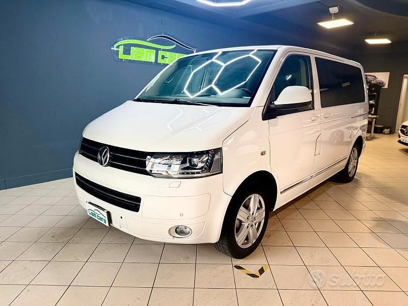 Bianco Usata 2012 VW Multivan Highline Furgone | 21.000 € (Buon prezzo) - Immagine 1/4