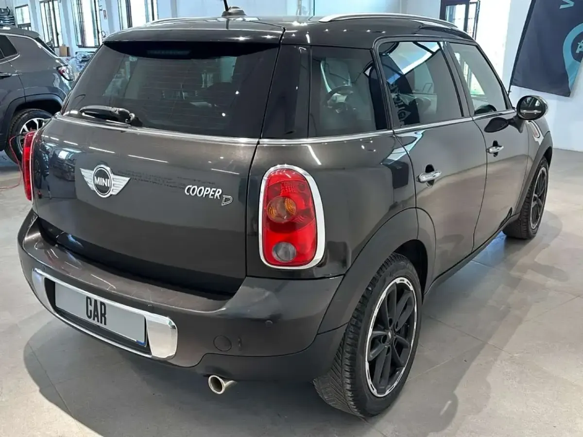 Usata Mini Cooper D 111 CV (81 kW) 2014 Other Utilitaria