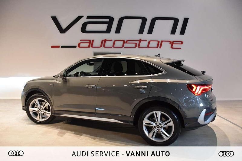 Usata Audi Q3 150 CV (110 kW) 2025 Grigio SUV