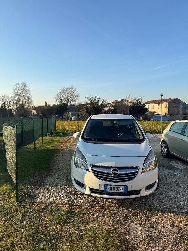 Bianco Usata 2014 Opel Meriva Cosmo Monovolume | 3200 € (Super prezzo) - Immagine 1/4