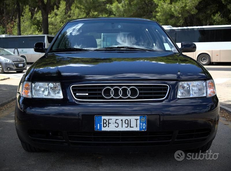 Usata 1999 Audi A3 Ambiente Tre volumi | 3500 € (Buon prezzo) - Immagine 1/4