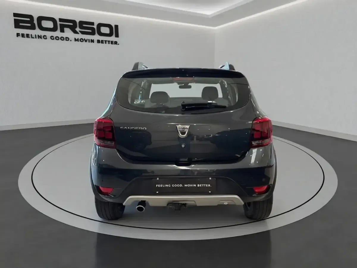 Usata Dacia Sandero Stepway 89 CV (65 kW) 2018 Grigio met scuro Berlina