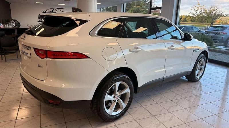 Usata Jaguar F-Pace Chequered Flag 179 CV (131 kW) 2020 Bianco SUV