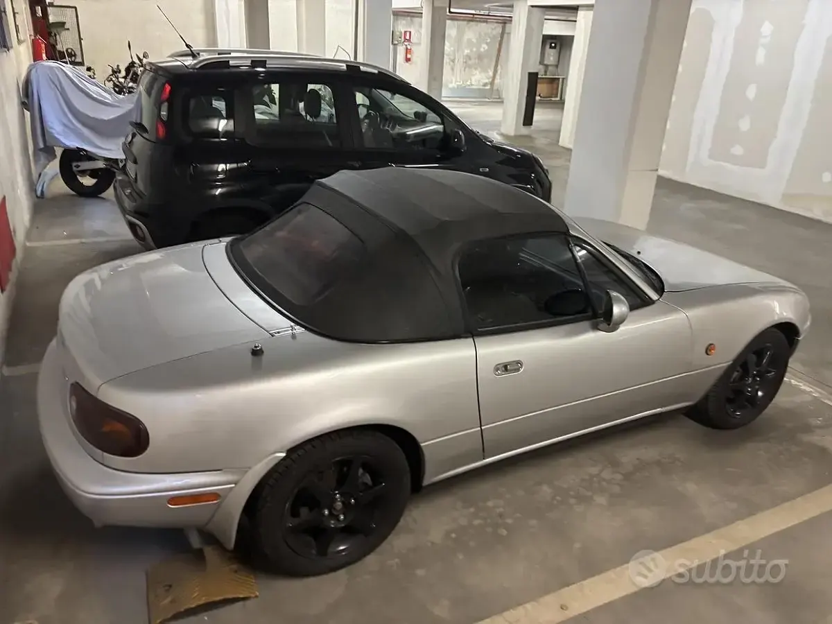 Usata Mazda MX5 131 CV (96 kW) 1994 Grigio Cabrio