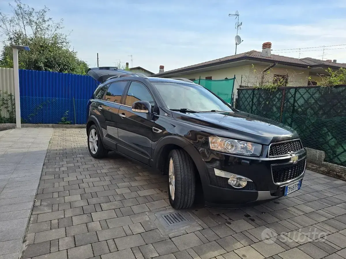 Usata Chevrolet Captiva 184 CV (135 kW) 2012 Nero SUV